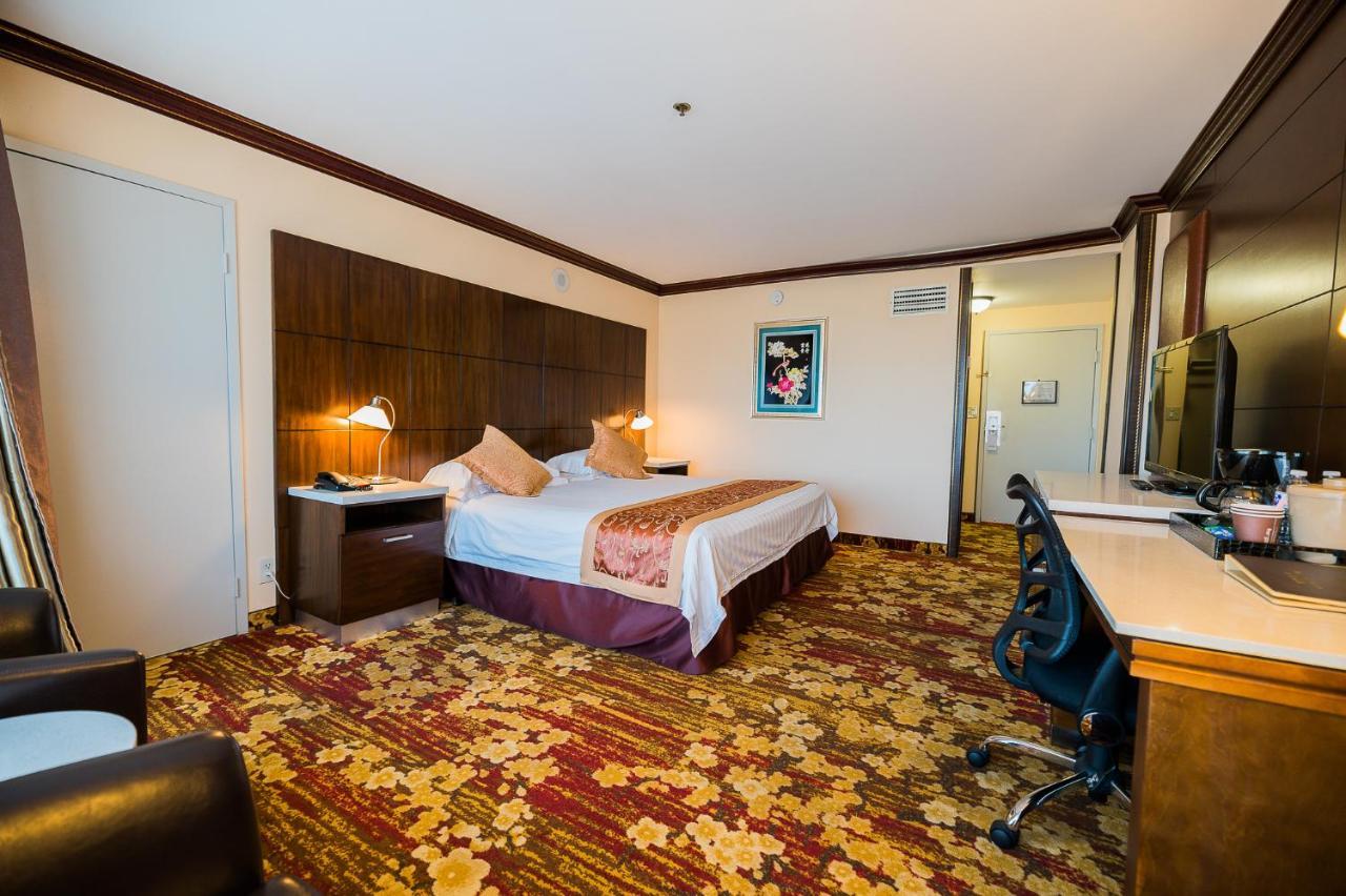 La Crystal Hotel -Los Angeles-Long Beach Area Carson Exterior photo